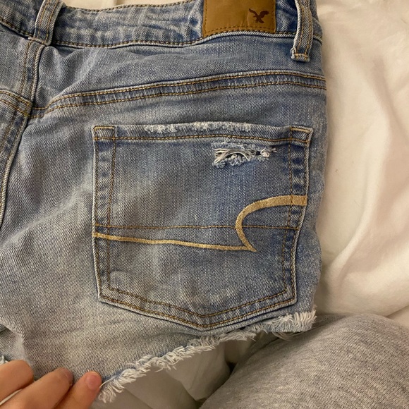 American Eagle Ripped Jean Shorts - Picture 5 of 7